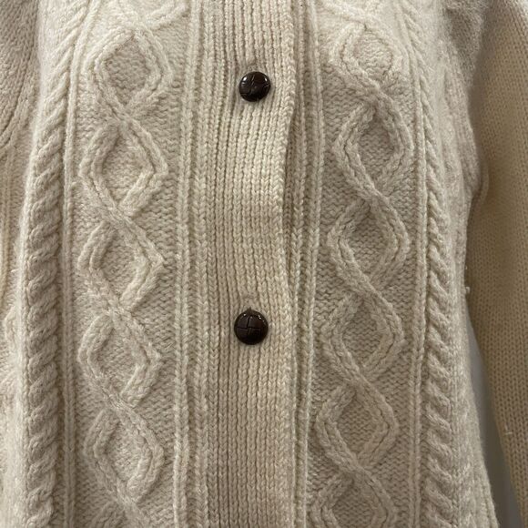 Vintage Women Hand Knit Fisherman Cable Knit Beige Cardigan Sweater Size M Cream - Picture 2 of 6